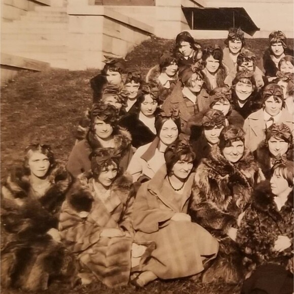 1920s 2 Vintage Photos of Women From Penn State College ~7"x4.5" - Picture 10 of 10